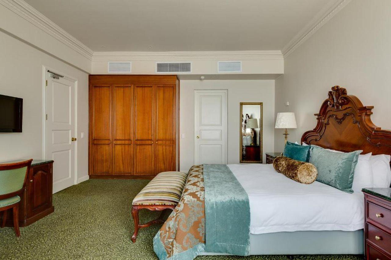 Hotel The Edward