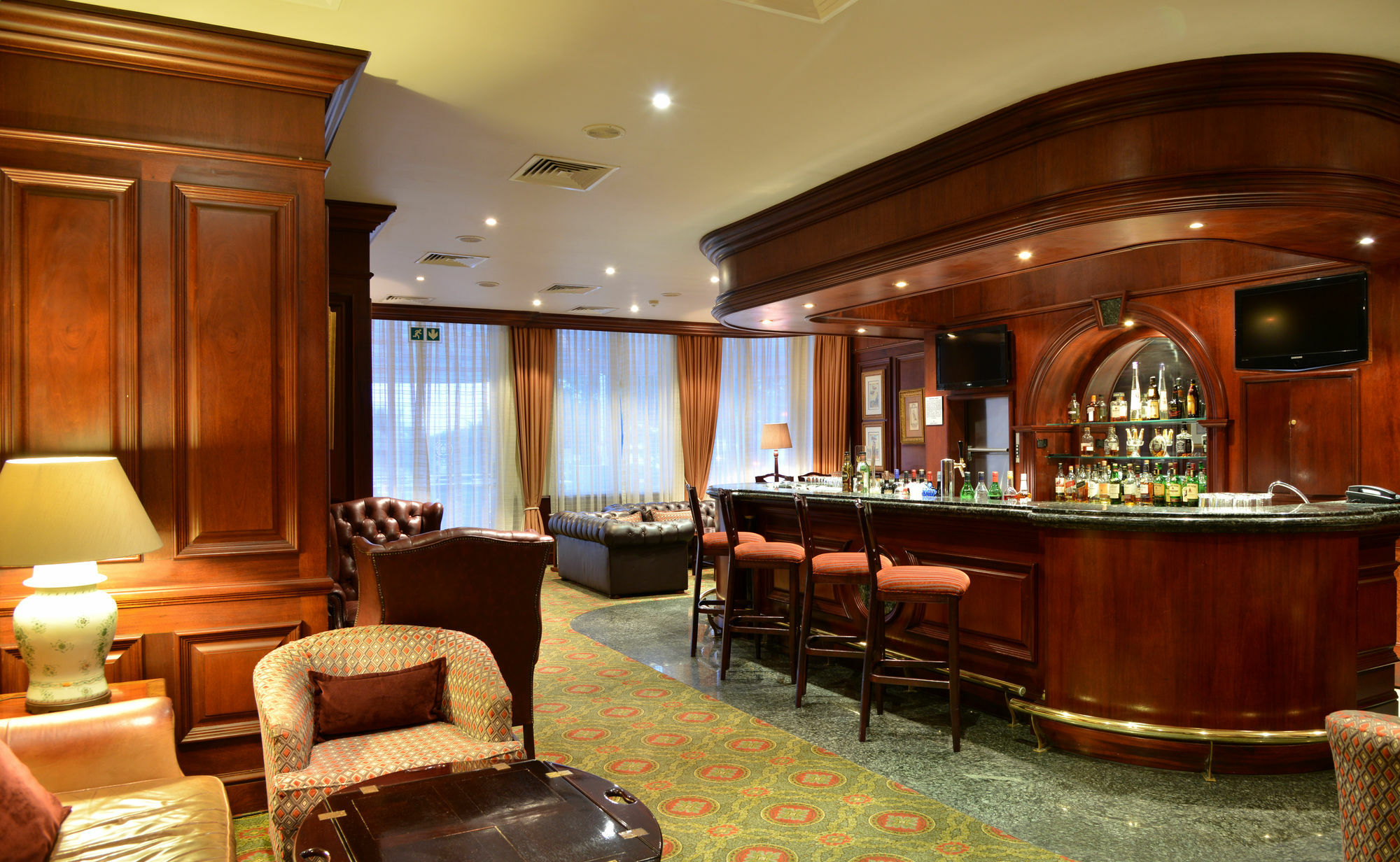 Hotel The Edward 4*