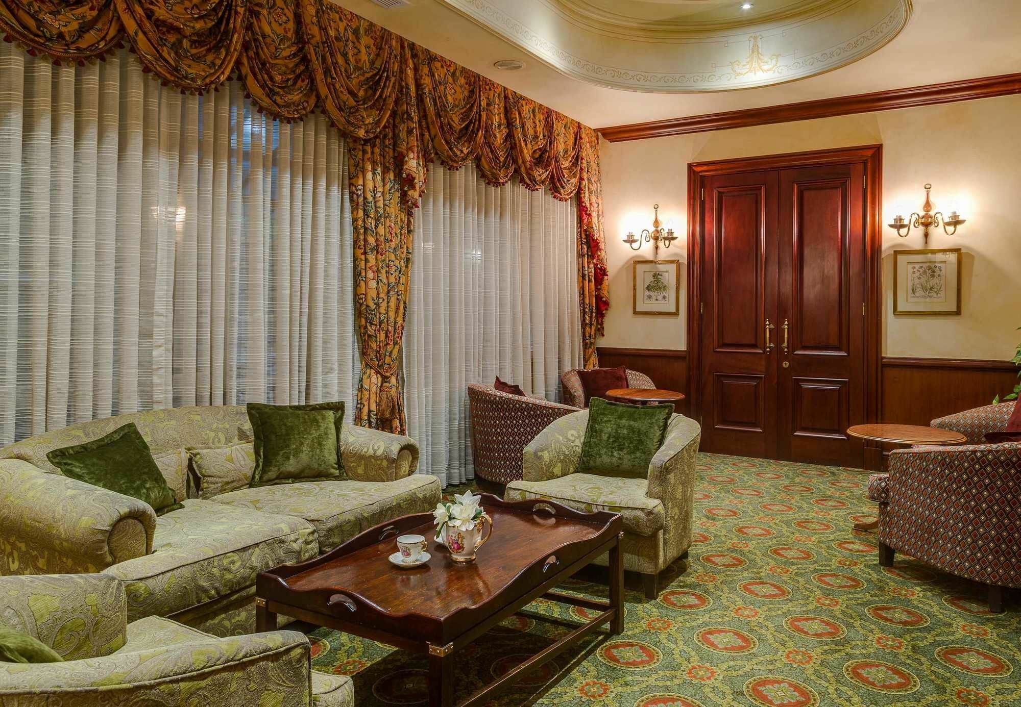 Hotel The Edward 4*