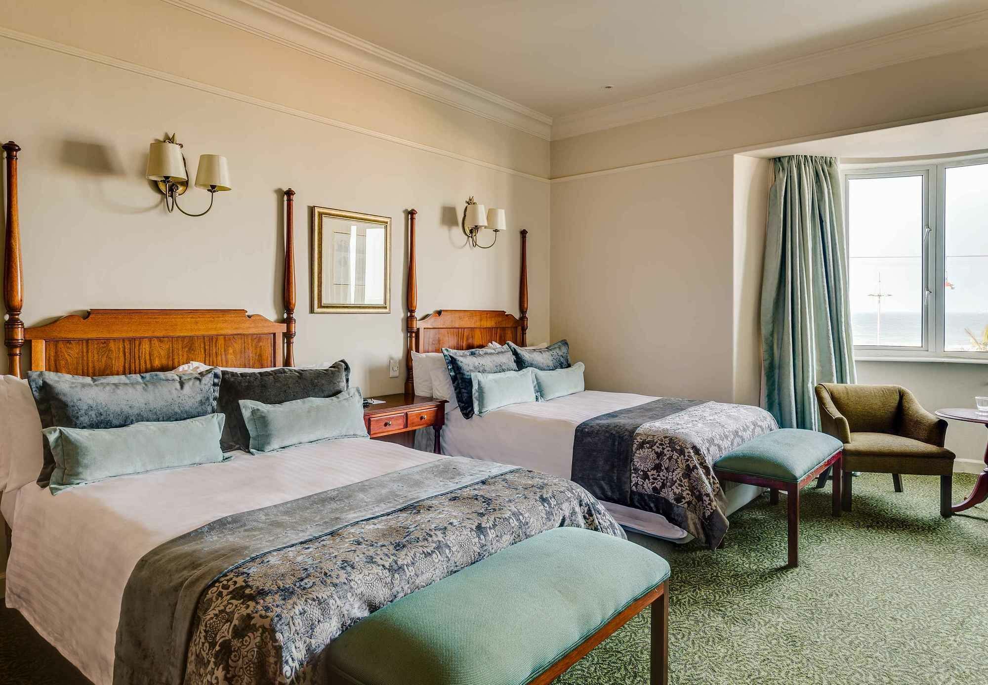 The Edward Hotel